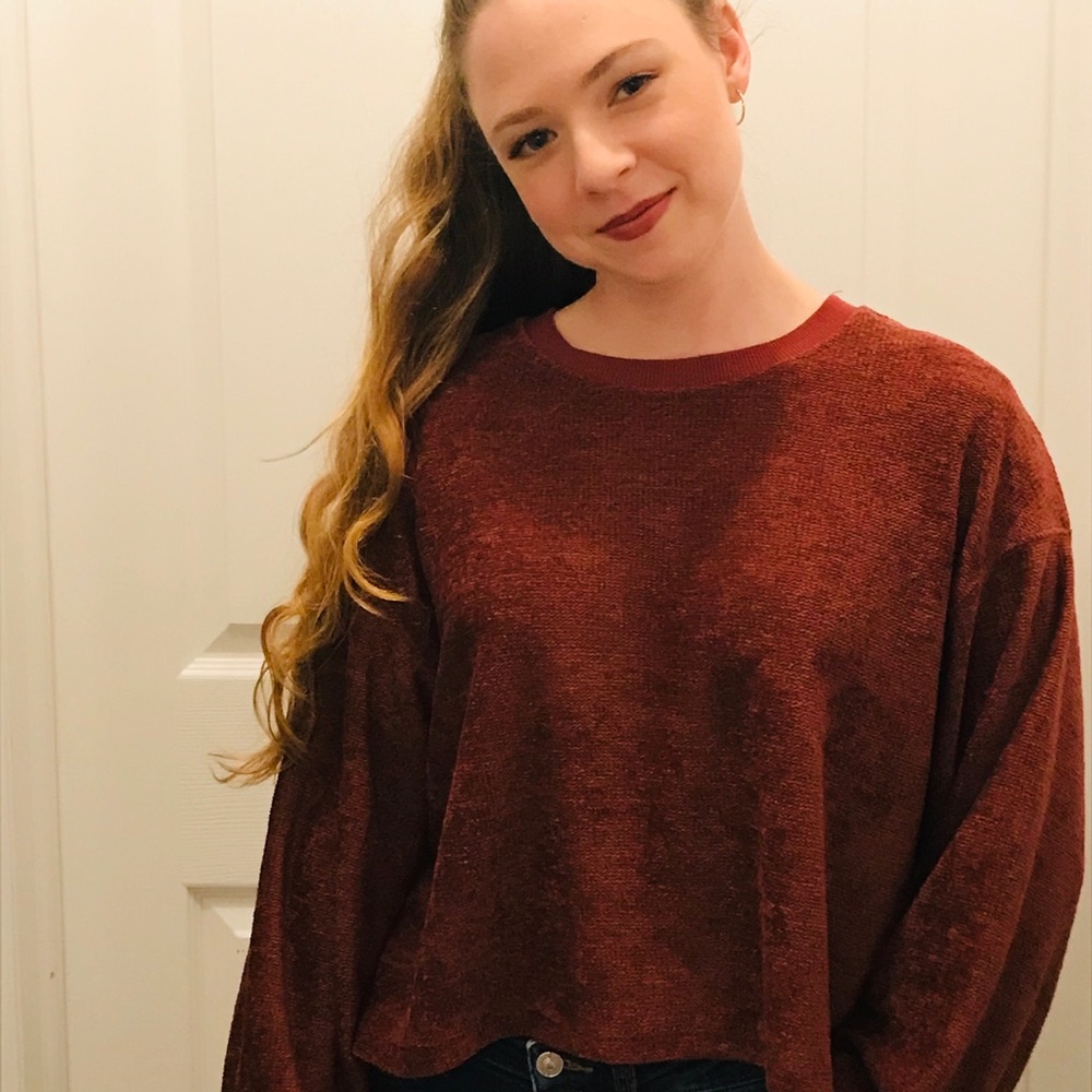 Crop top sweater